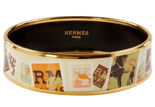 Эмалевый браслет Hermès с почтовыми марками.
