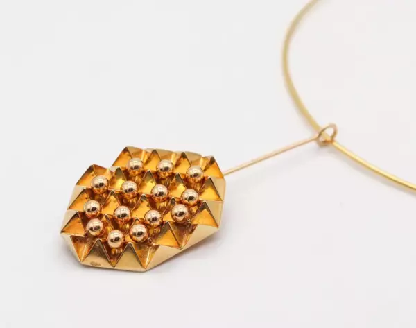 Pol Bury 1968 Paris Kinetic Convertible Necklace Брошь-подвеска из 18-каратного золота.