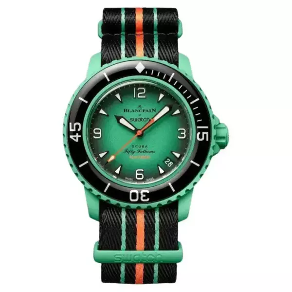 Часы Blancpain x Swatch Scuba Fifty Fathoms Indian Ocean с зеленым циферблатом.