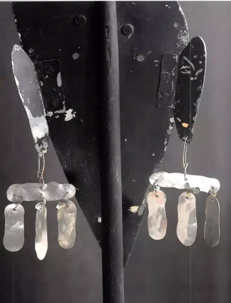 Серьги из серебра в древнем стиле. Серьги из серебра в древнем стиле.
