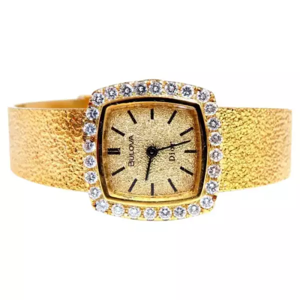 Винтажные женские часы Bulova Dior 14 карат с бриллиантовым циферблатом. Винтажные женские часы Bulova Dior 14 карат с бриллиантовым циферблатом.