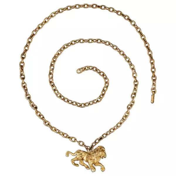 Ожерелье Chanel Lion Haute Couture с подвеской в ​​виде льва.