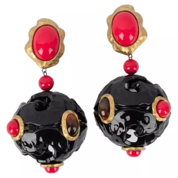 Золотые металлические клипсы Christian Lacroix со смолой, 1990 е годы.