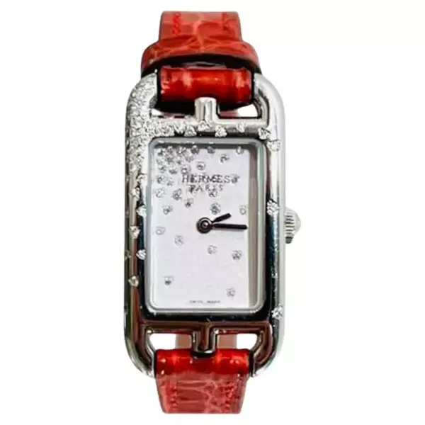 Часы Hermes Diamond Nantucket с ремешком из кожи аллигатора. Часы Hermes Diamond Nantucket с ремешком из кожи аллигатора.