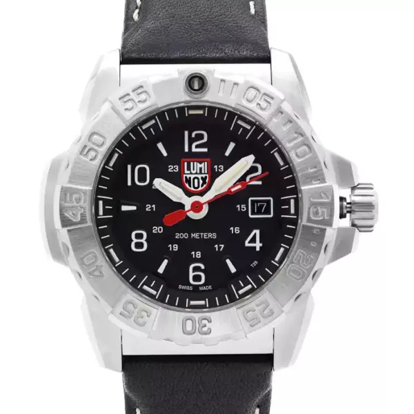 Luminox Navy Seal Кварцевые мужские часы из нержавеющей стали с черным циферблатом XS.3251. Luminox Navy Seal Кварцевые мужские часы из нержавеющей стали с черным циферблатом XS.3251.
