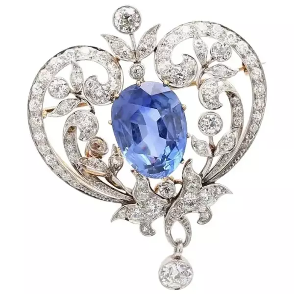 Marcus & Co., Бирма, 13,85 карата, брошь без нагрева, сапфир, сертификат AGL и Gubelin. Marcus & Co., Бирма, 13,85 карата, брошь без нагрева, сапфир, сертификат AGL и Gubelin.