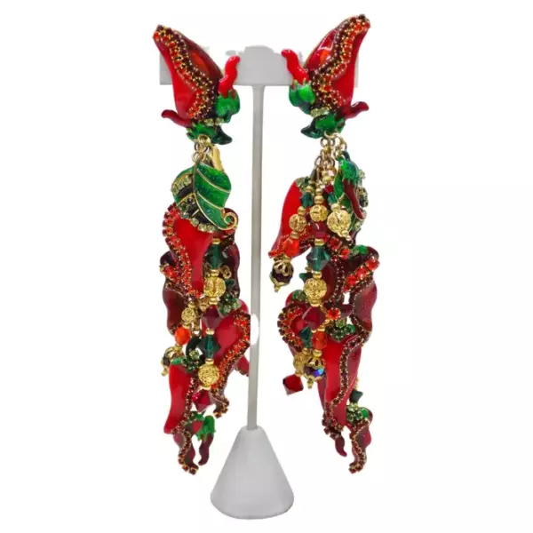 Обед в отеле Ritz Chili Pepper Earrings.