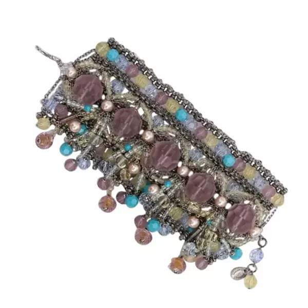 Браслет из серебристого металла с жемчугом Swarovski. Браслет из серебристого металла с жемчугом Swarovski.