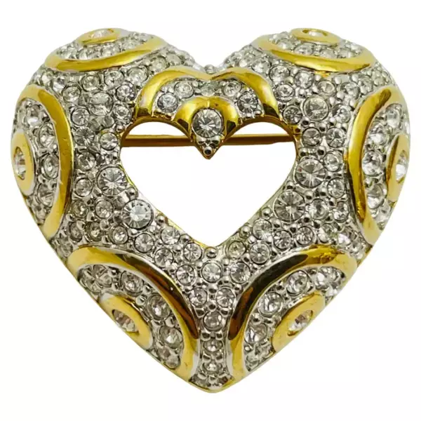 Брошь в форме сердца с позолоченными кристаллами SWAROVSKI. Брошь в форме сердца с позолоченными кристаллами SWAROVSKI.