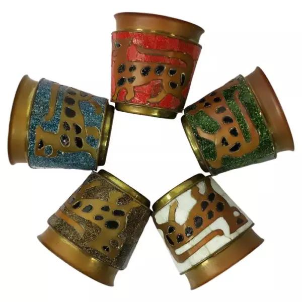 Фантастическая мозаика и латунные чашки от Сальвадора Терана. Фантастическая мозаика и латунные чашки от Сальвадора Терана.