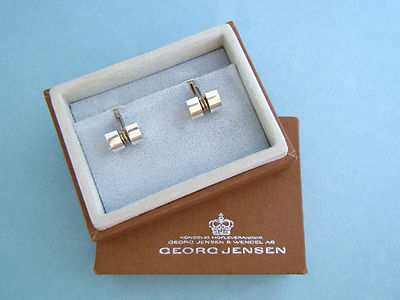 Пара винтажных серебряных запонок Georg Jensen в коробке, дизайн Sigvard Bernadotte.