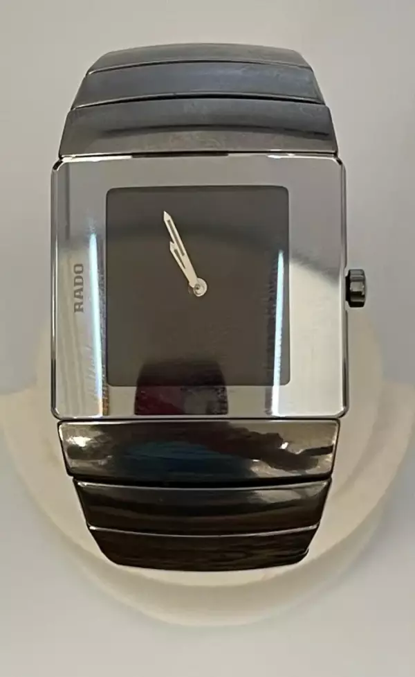 RADO Sintra Jubile Мужские часы с аналоговым цифровым серебряным циферблатом.
