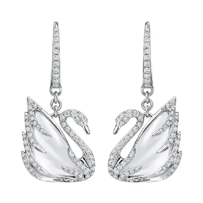 Ювелирные изделия Swarovski СЕРЬГИ SWAROVSKI FAITHFUL SWAN. Удивительное выражение лебедя символизирует чистоту любви.