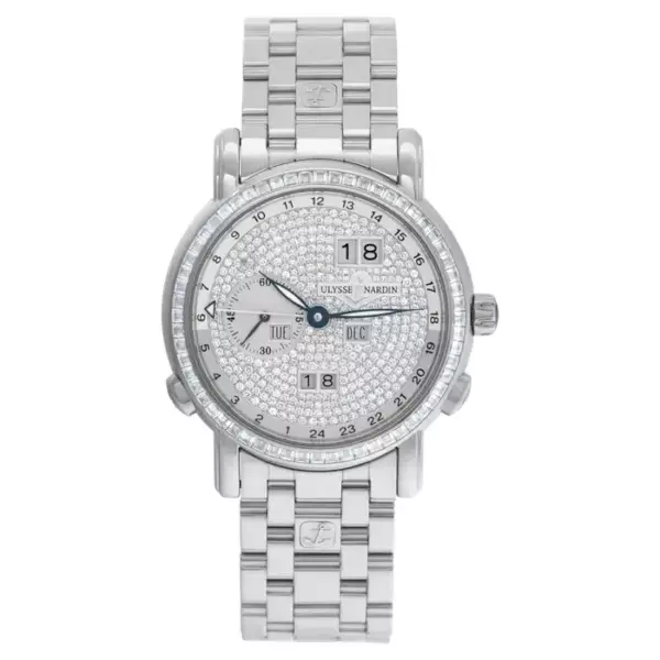 Часы Ulysse Nardin GMT Perpetual Calendar из 18 каратного белого золота с оригинальным циферблатом с бриллиантовым паве и безелем с квадратными бриллиантами огранки багет.