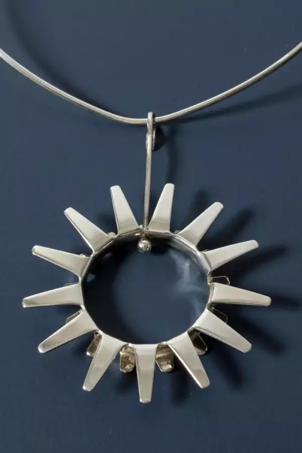 Серебряное колье с подвеской от Тоне Вигеланд для Plus, Норвегия, 1950 е гг.
