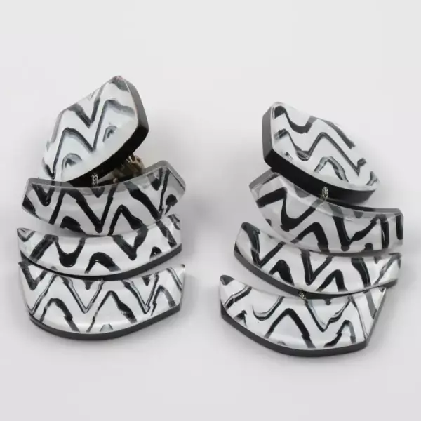 Серьги клипсы Anne & Frank Vigneri Black White Lucite.