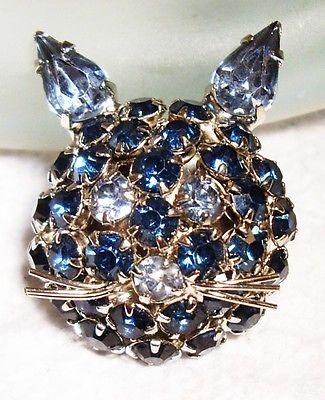 Винтажная брошь булавка JAMES WARNER Blue Rhinestone Kitty CAT. Винтажная брошь булавка JAMES WARNER Blue Rhinestone Kitty CAT.