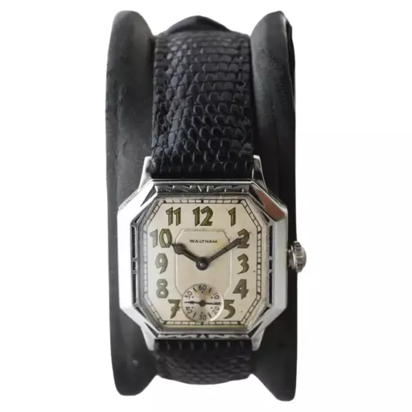 Waltham Art Deco White Gold Filled с оригинальным циферблатом, оригинальным ремешком и пряжкой.