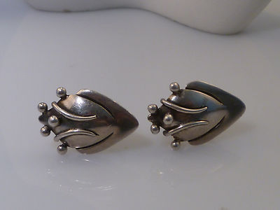 Запонки из серебра 940 пробы.